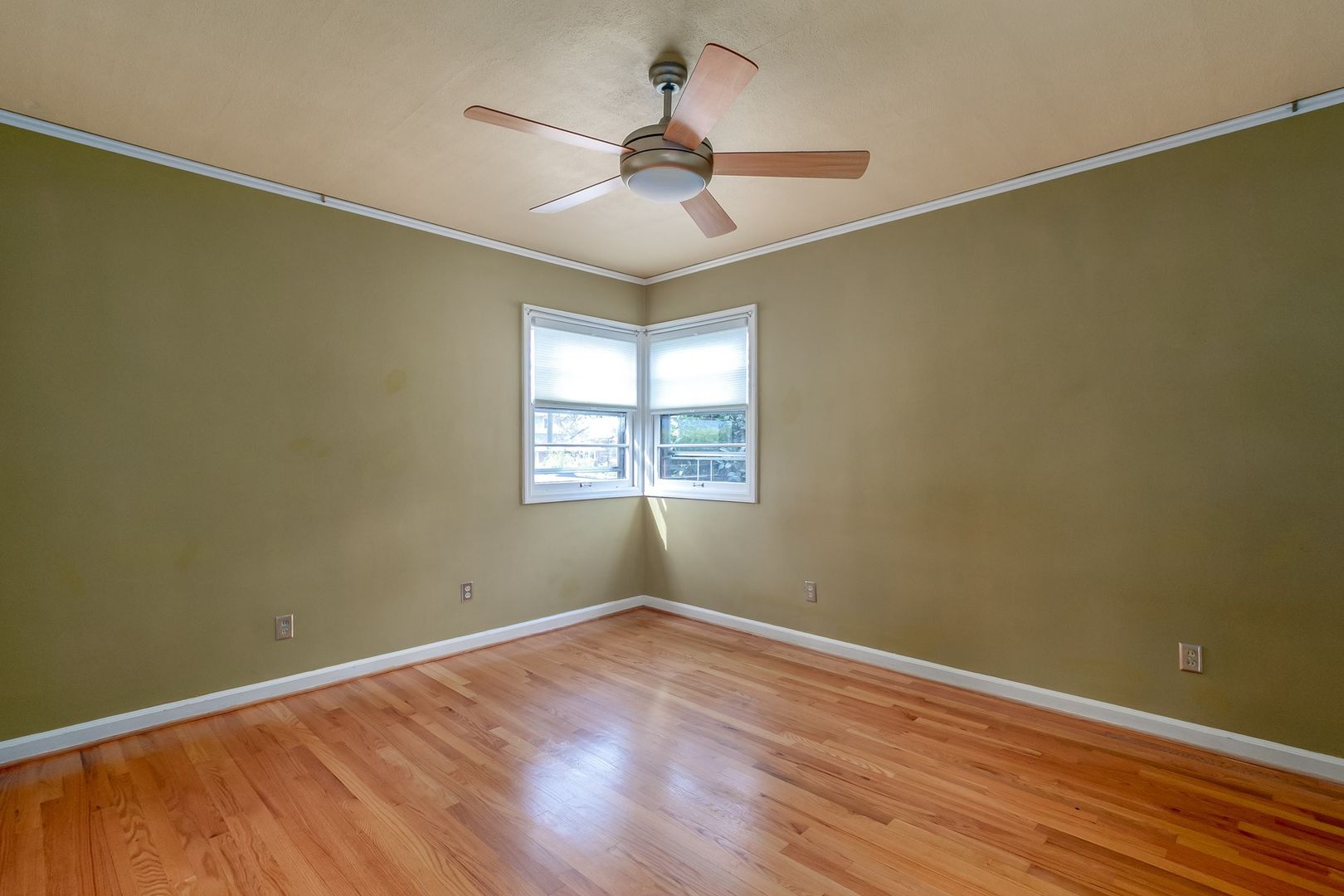 6026 N. Willamette Boulevard - Portland - Oregon - 2 bed, 1 bath rental property