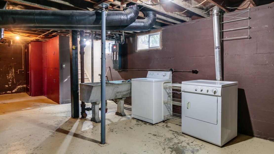 6026 N. Willamette Boulevard - Portland - Oregon - 2 bed, 1 bath rental property