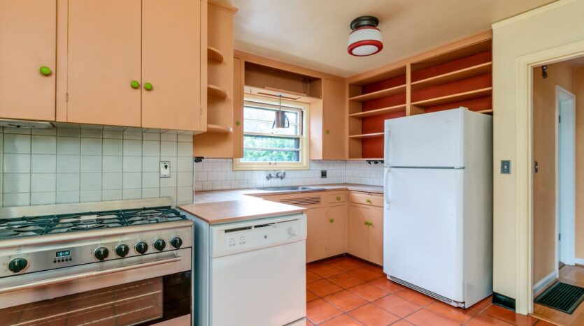 6026 N. Willamette Boulevard - Portland - Oregon - 2 bed, 1 bath rental property