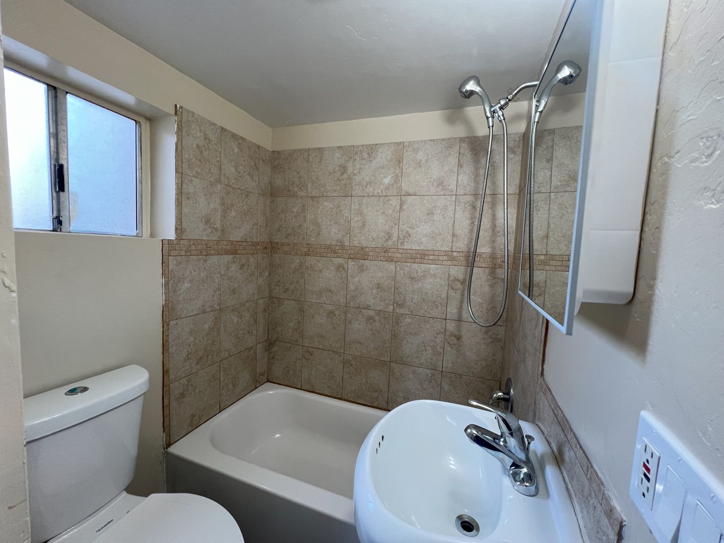 610-612 E. 8th Street - National City - California - 1 bed, 1 bath rental property