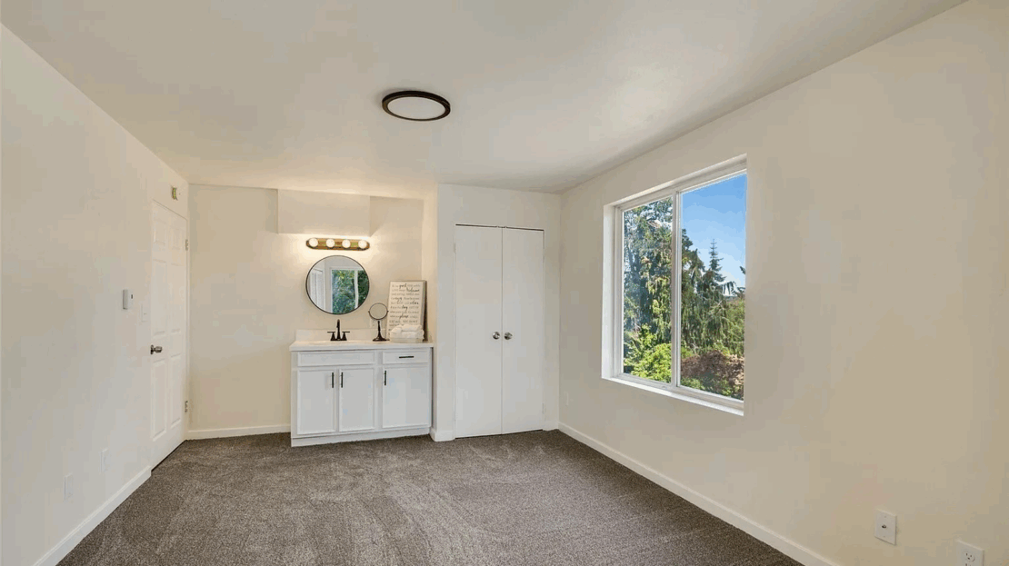 613 615 Lafayette Street - Steilacoom - Washington - 2 bed, 1 bath rental property