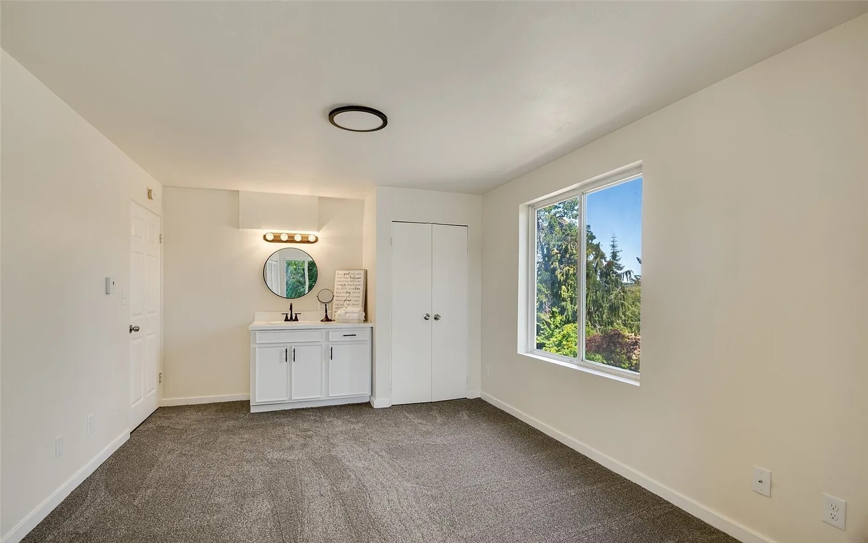 613 615 Lafayette Street - Steilacoom - Washington - 2 bed, 1 bath rental property