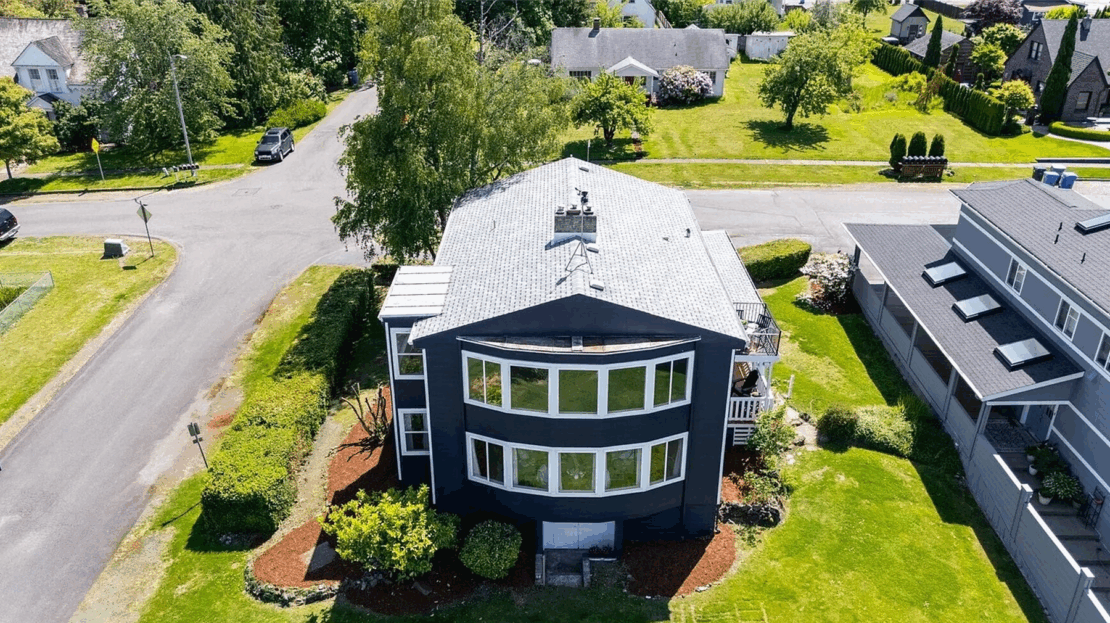 613 615 Lafayette Street - Steilacoom - Washington - 2 bed, 1 bath rental property