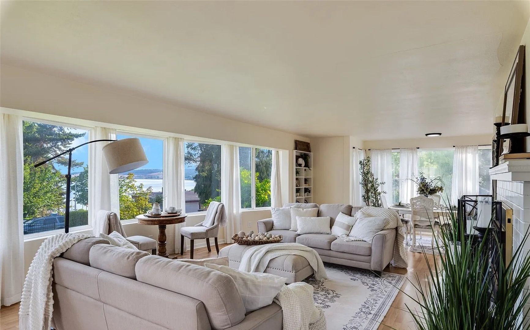 613 615 Lafayette Street - Steilacoom - Washington - 2 bed, 1 bath rental property