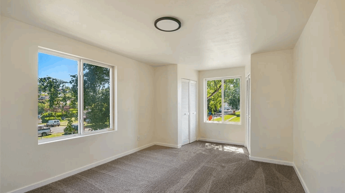 613 615 Lafayette Street - Steilacoom - Washington - 2 bed, 1 bath rental property