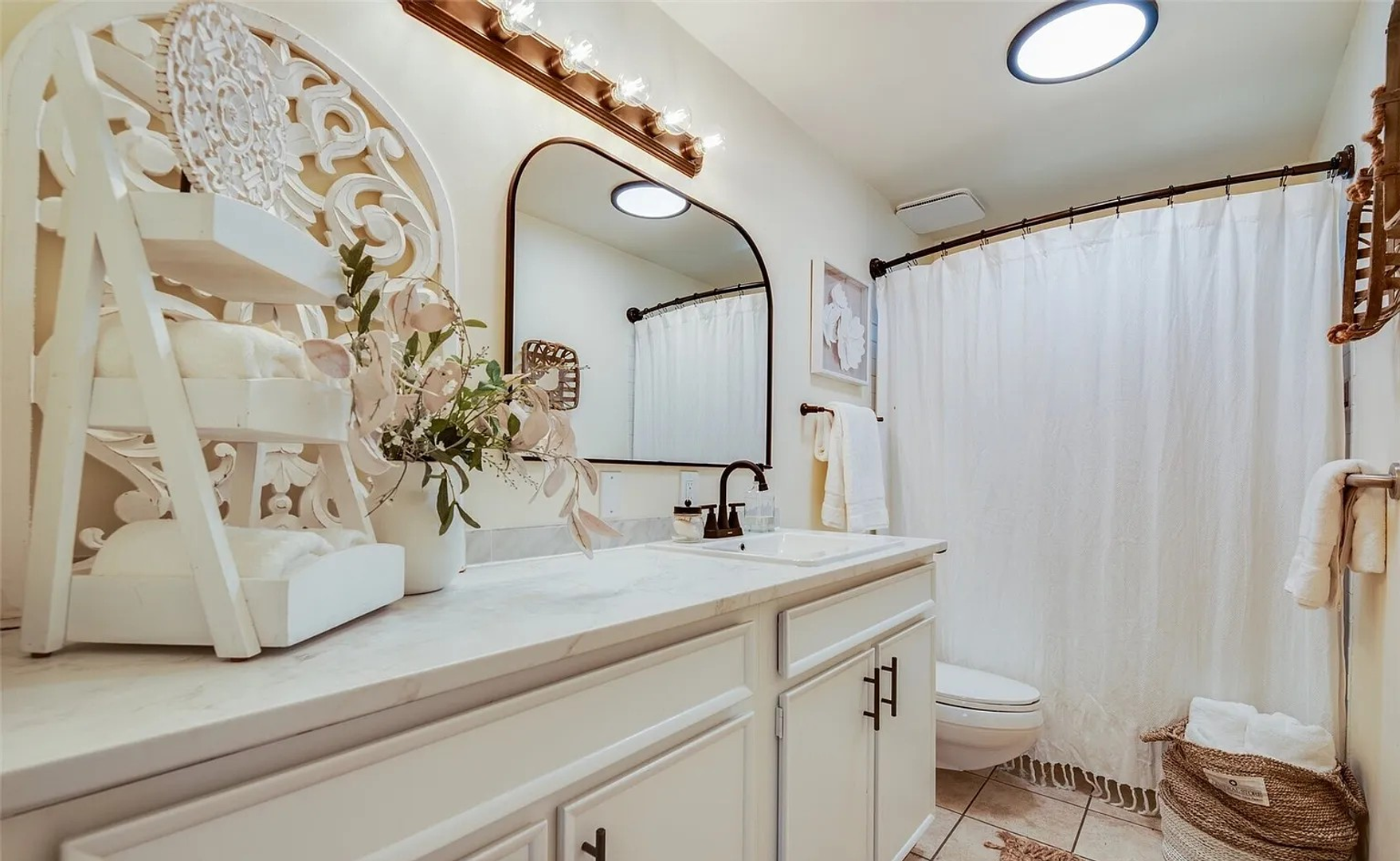 613 615 Lafayette Street - Steilacoom - Washington - 2 bed, 1 bath rental property