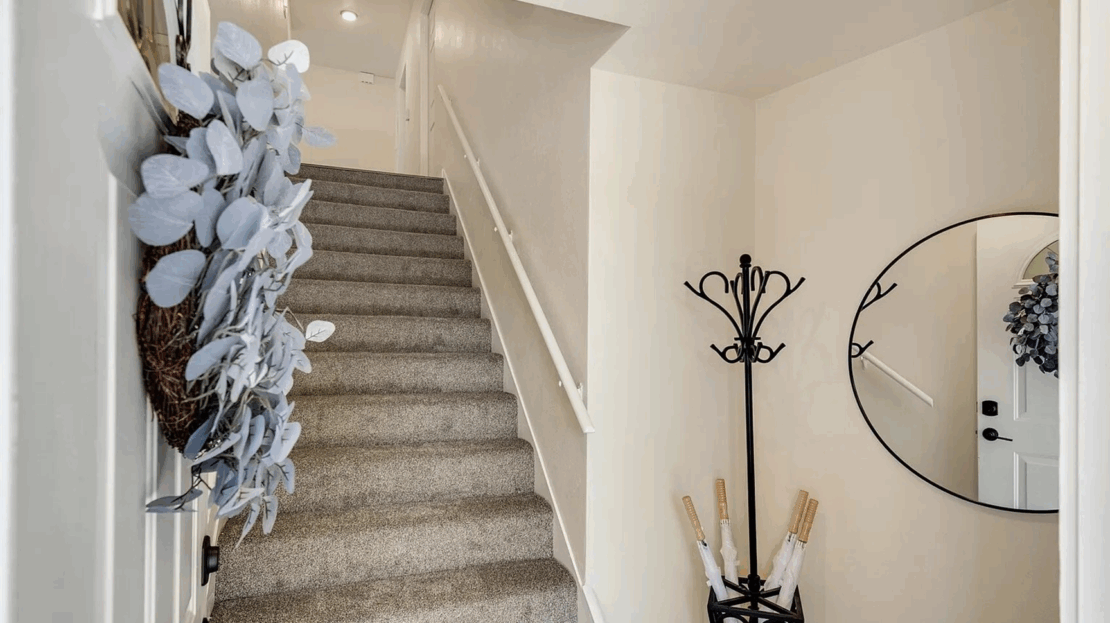 613 615 Lafayette Street - Steilacoom - Washington - 2 bed, 1 bath rental property