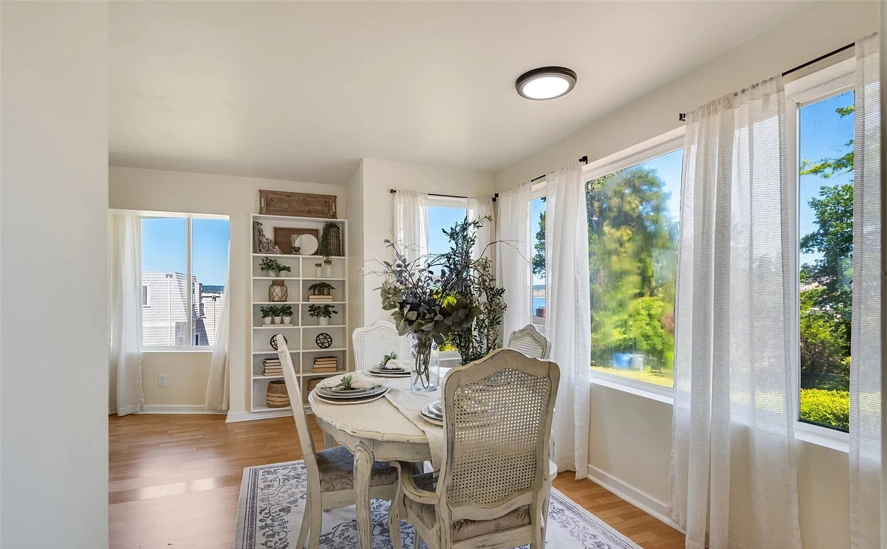 613 615 Lafayette Street - Steilacoom - Washington - 2 bed, 1 bath rental property