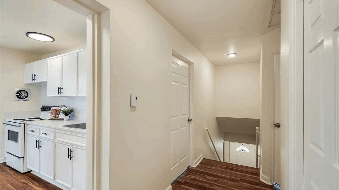 613 615 Lafayette Street - Steilacoom - Washington - 2 bed, 1 bath rental property