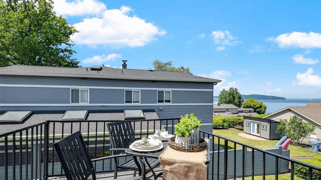 613 615 Lafayette Street - Steilacoom - Washington - 2 bed, 1 bath rental property