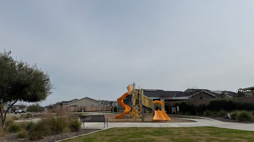 6169 E. Garland Ave  - Fresno - California - 3 bed, 2 bath rental property