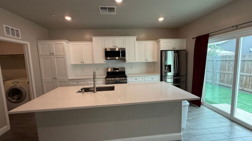 6169 E. Garland Ave  - Fresno - California - 3 bed, 2 bath rental property