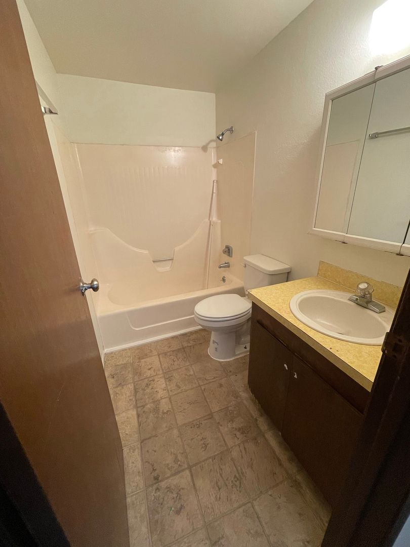 620 A St. # 1 - Blaine - Washington - 2 bed, 1 bath rental property