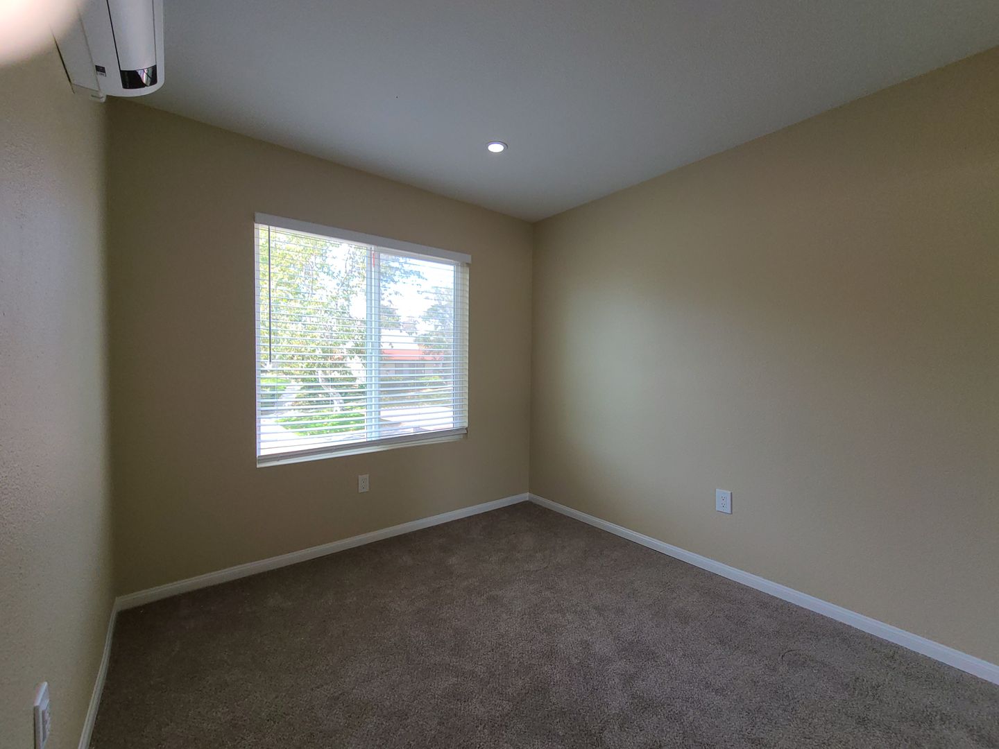 6331 Dinamica Way - San Diego - California - 3 bed, 1.5 bath rental property