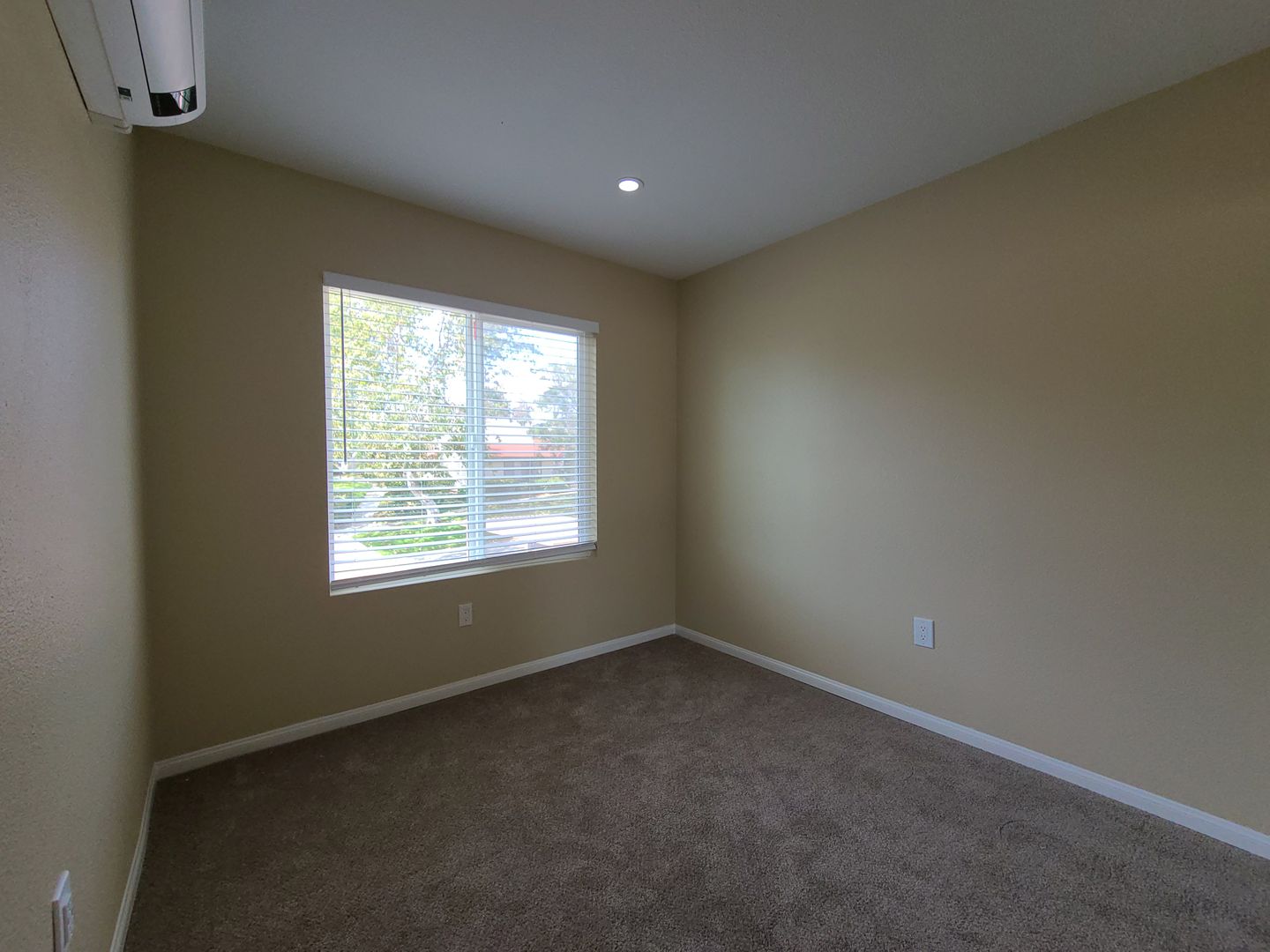 6331 Dinamica Way - San Diego - California - 3 bed, 1.5 bath rental property