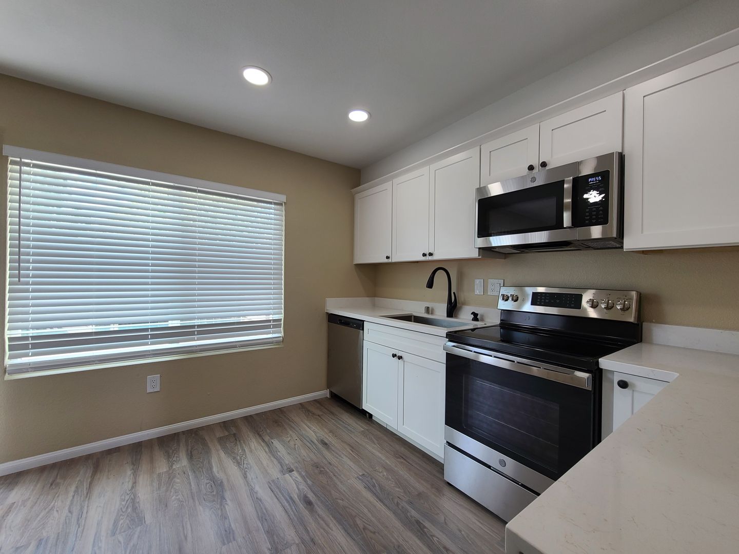 6331 Dinamica Way - San Diego - California - 3 bed, 1.5 bath rental property