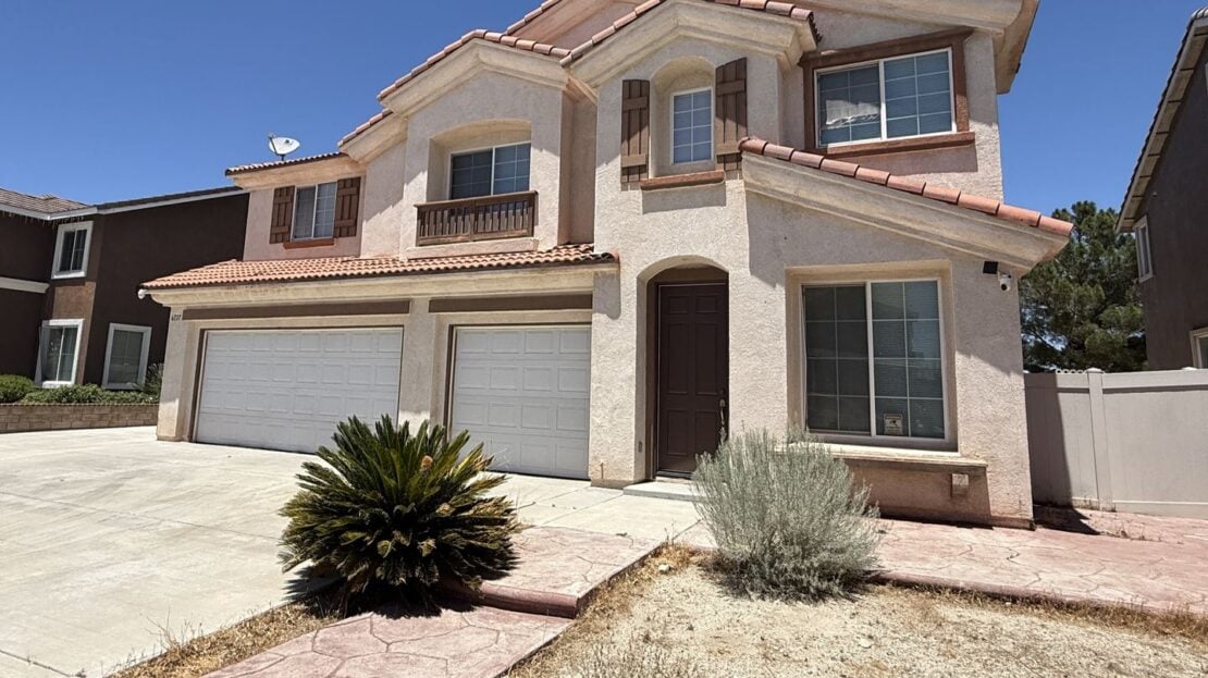 6337 Katrina Pl. - Palmdale - California - 4 bed, 3 bath rental property