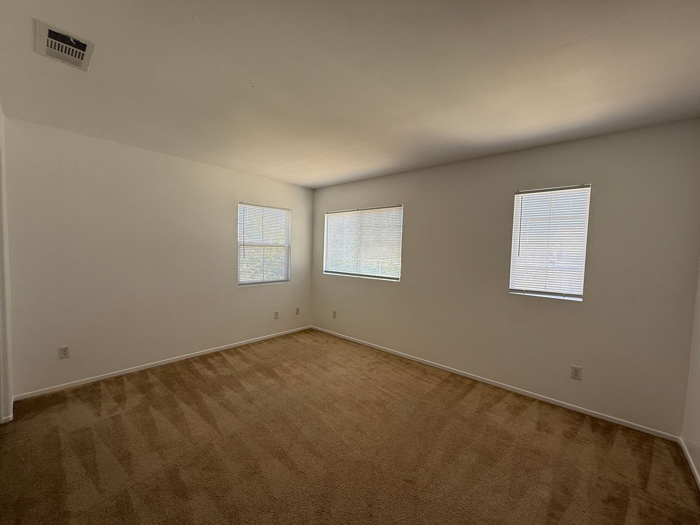 6337 Katrina Pl. - Palmdale - California - 4 bed, 3 bath rental property