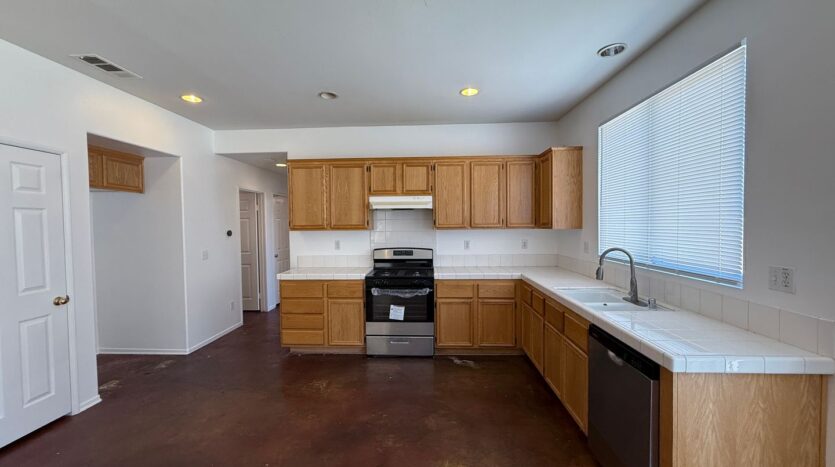 6337 Katrina Pl. - Palmdale - California - 4 bed, 3 bath rental property