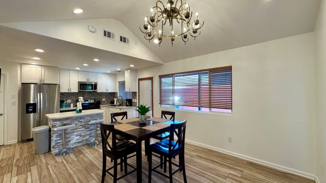 6427 Valley View St - Joshua Tree - California - 3 bed, 3 bath rental property