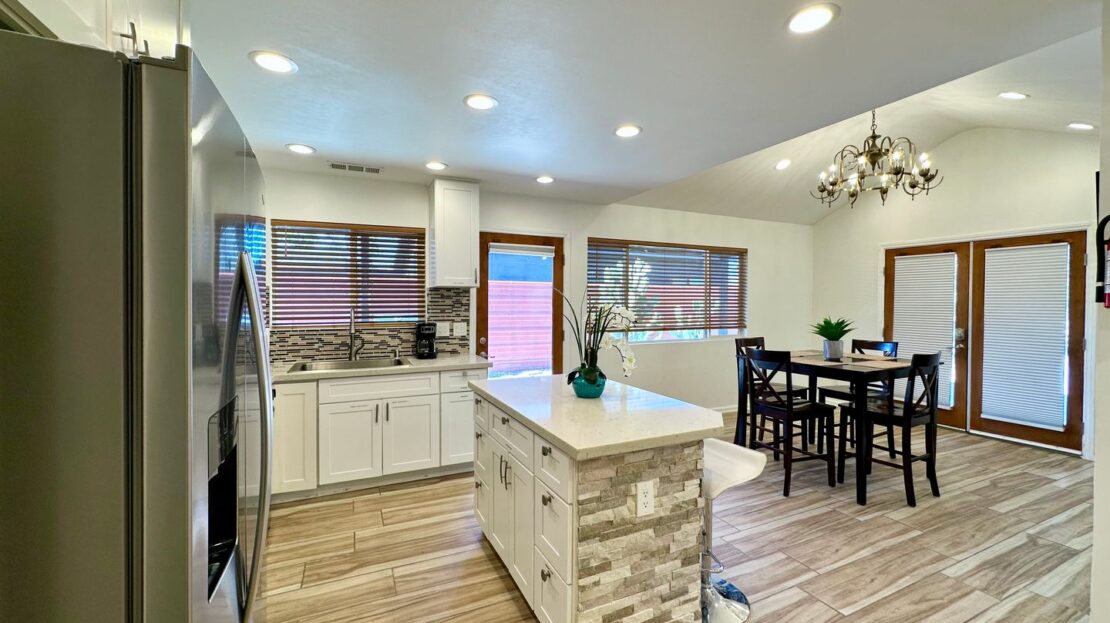 6427 Valley View St - Joshua Tree - California - 3 bed, 3 bath rental property