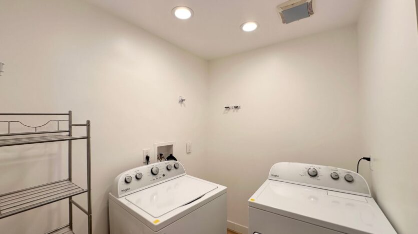 6427 Valley View St - Joshua Tree - California - 3 bed, 3 bath rental property