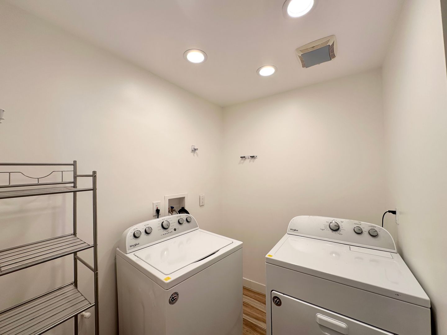 6427 Valley View St - Joshua Tree - California - 3 bed, 3 bath rental property