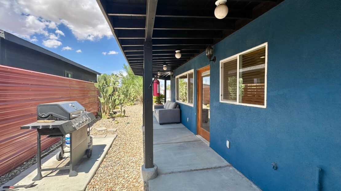 6427 Valley View St - Joshua Tree - California - 3 bed, 3 bath rental property