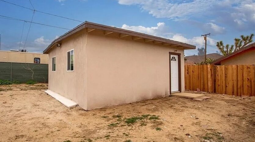 6454 Goleta Avenue - Unit B - Yucca Valley - California - 2 bed, 1 bath rental property