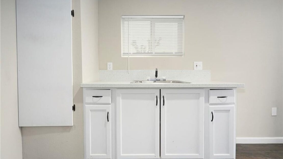 6454 Goleta Avenue - Unit B - Yucca Valley - California - 2 bed, 1 bath rental property