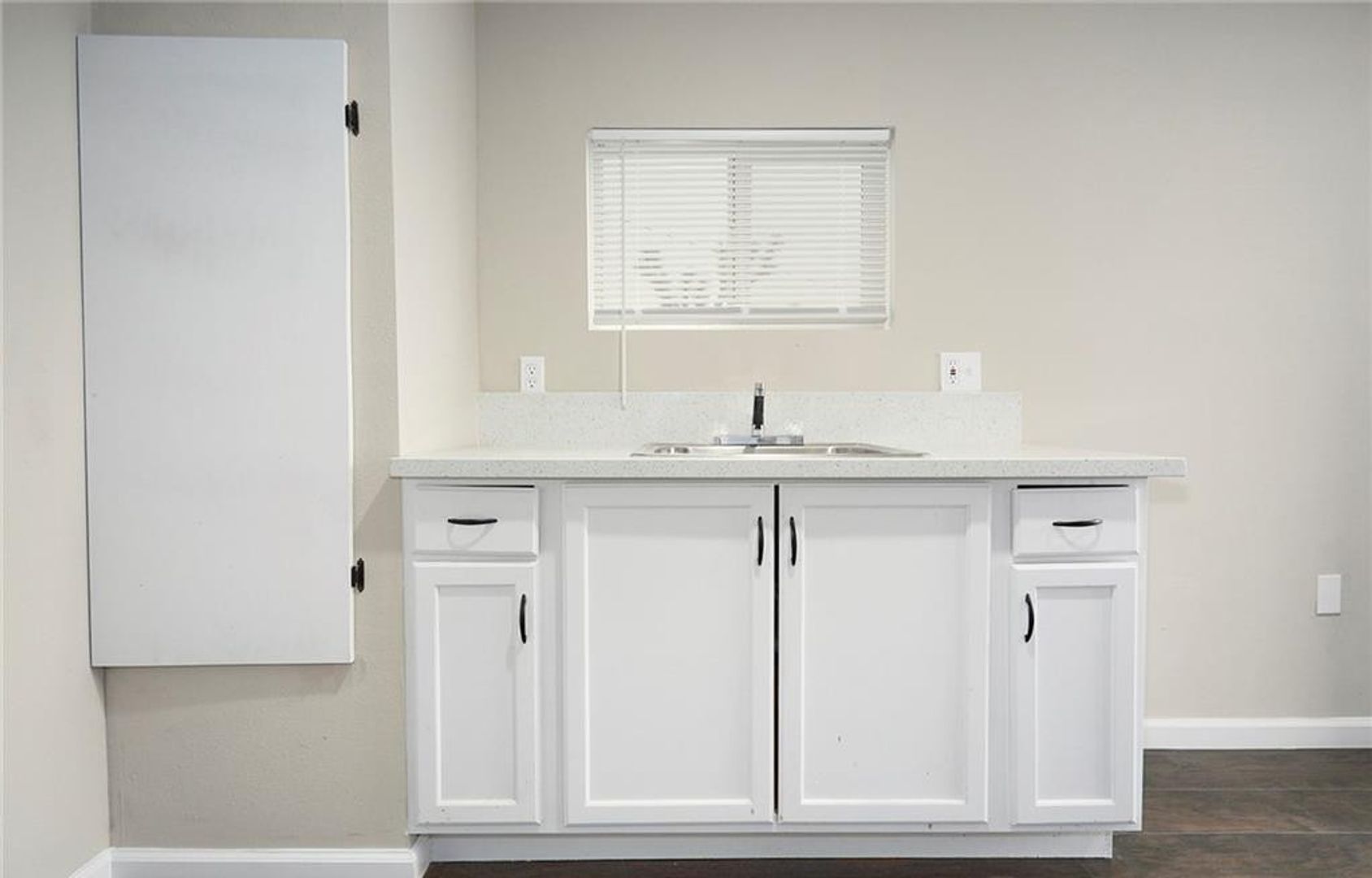 6454 Goleta Avenue - Unit B - Yucca Valley - California - 2 bed, 1 bath rental property