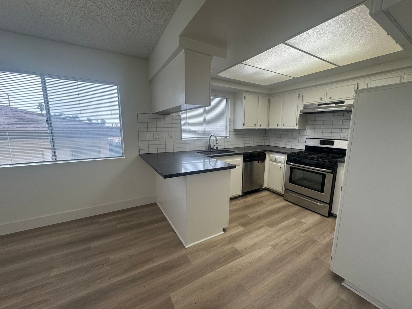 646 W 22nd St. - Los Angeles - California - 3 bed, 2 bath rental property