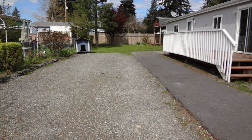 6501 203rd St Ct E - Spanaway - Washington - 4 bed, 2 bath rental property