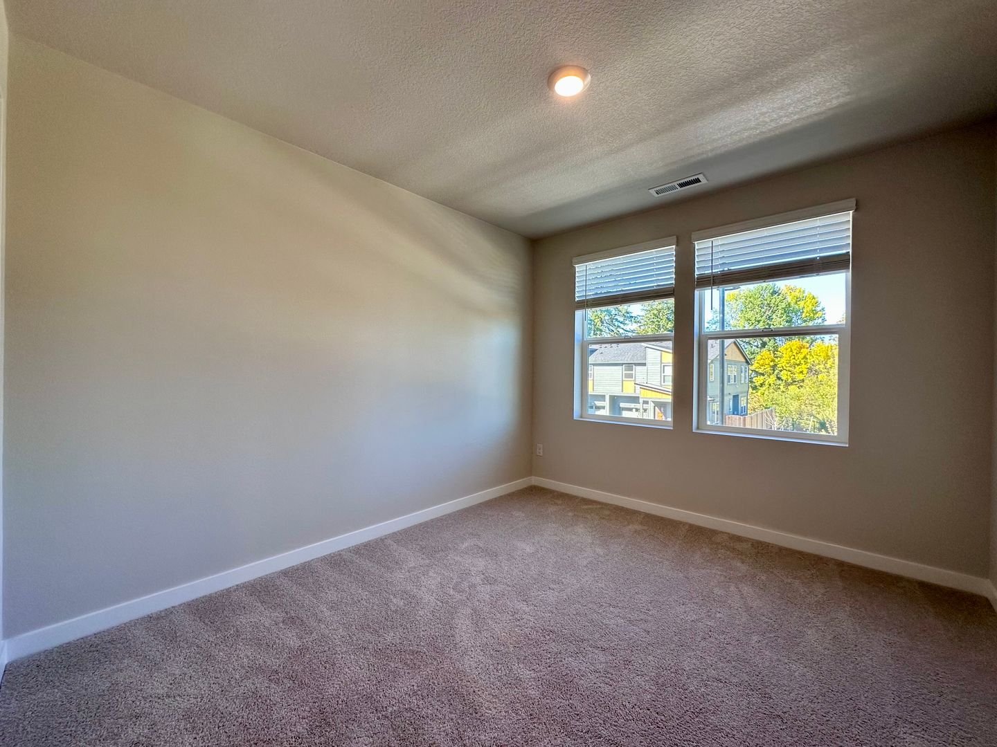 6582 SE Nasha St. - Hillsboro - Oregon - 3 bed, 3 bath rental property