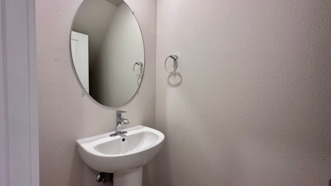 6582 SE Nasha St. - Hillsboro - Oregon - 3 bed, 3 bath rental property