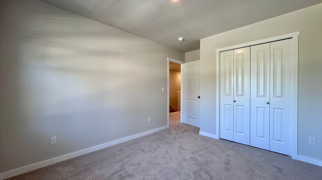 6582 SE Nasha St. - Hillsboro - Oregon - 3 bed, 3 bath rental property