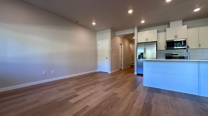 6582 SE Nasha St. - Hillsboro - Oregon - 3 bed, 3 bath rental property