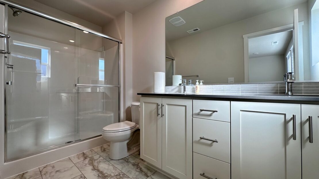 6582 SE Nasha St. - Hillsboro - Oregon - 3 bed, 3 bath rental property