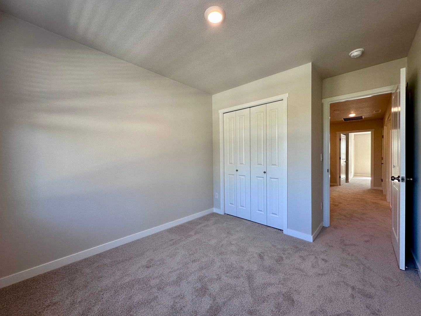 6582 SE Nasha St. - Hillsboro - Oregon - 3 bed, 3 bath rental property