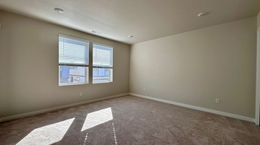 6582 SE Nasha St. - Hillsboro - Oregon - 3 bed, 3 bath rental property