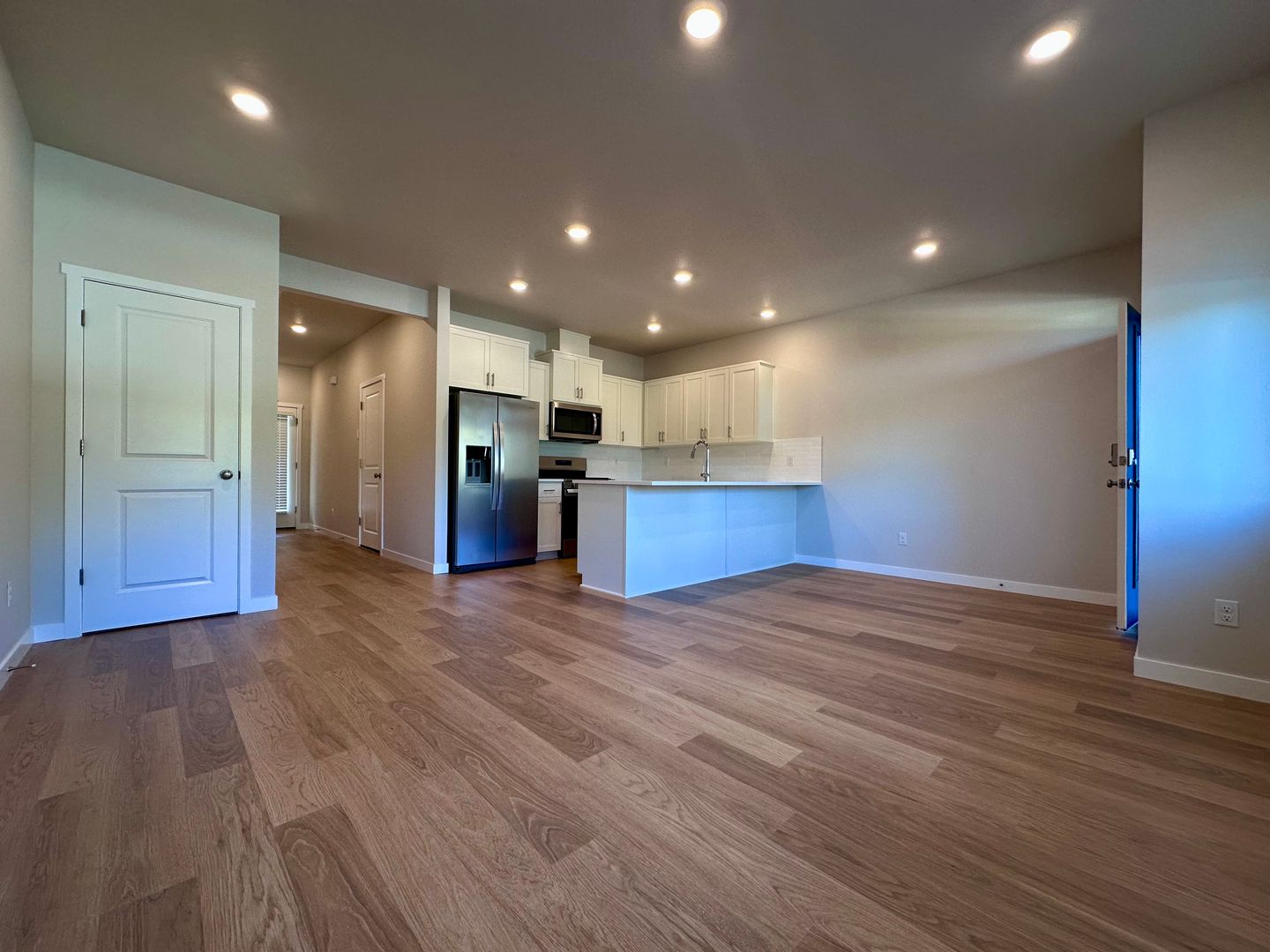 6582 SE Nasha St. - Hillsboro - Oregon - 3 bed, 3 bath rental property