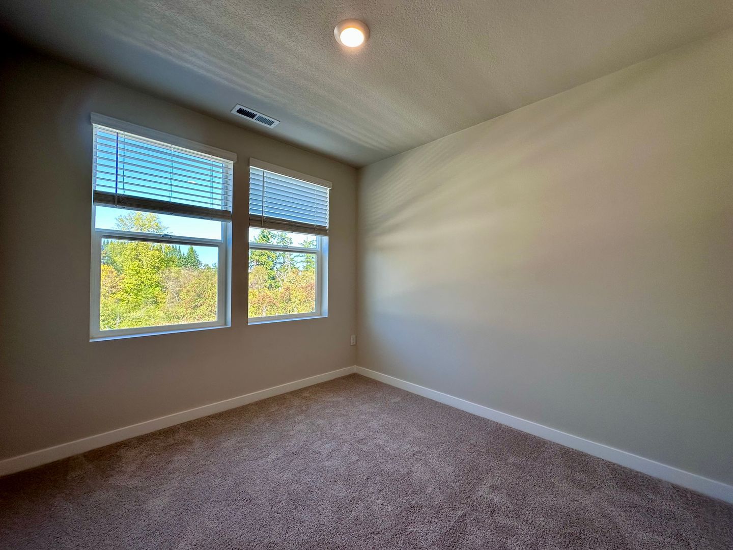 6582 SE Nasha St. - Hillsboro - Oregon - 3 bed, 3 bath rental property