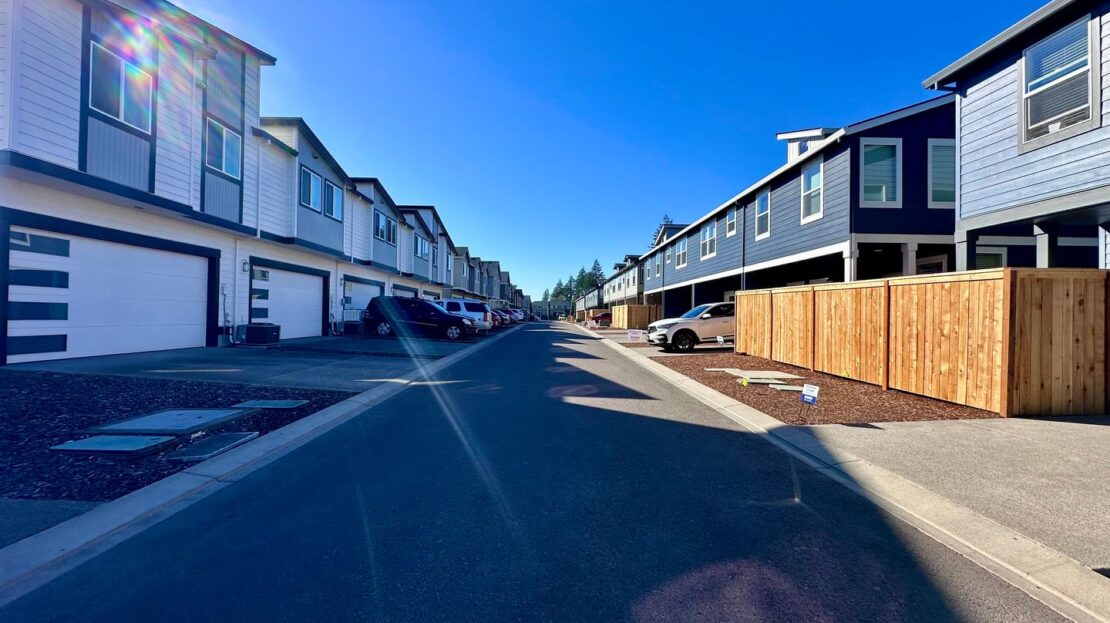 6582 SE Nasha St. - Hillsboro - Oregon - 3 bed, 3 bath rental property