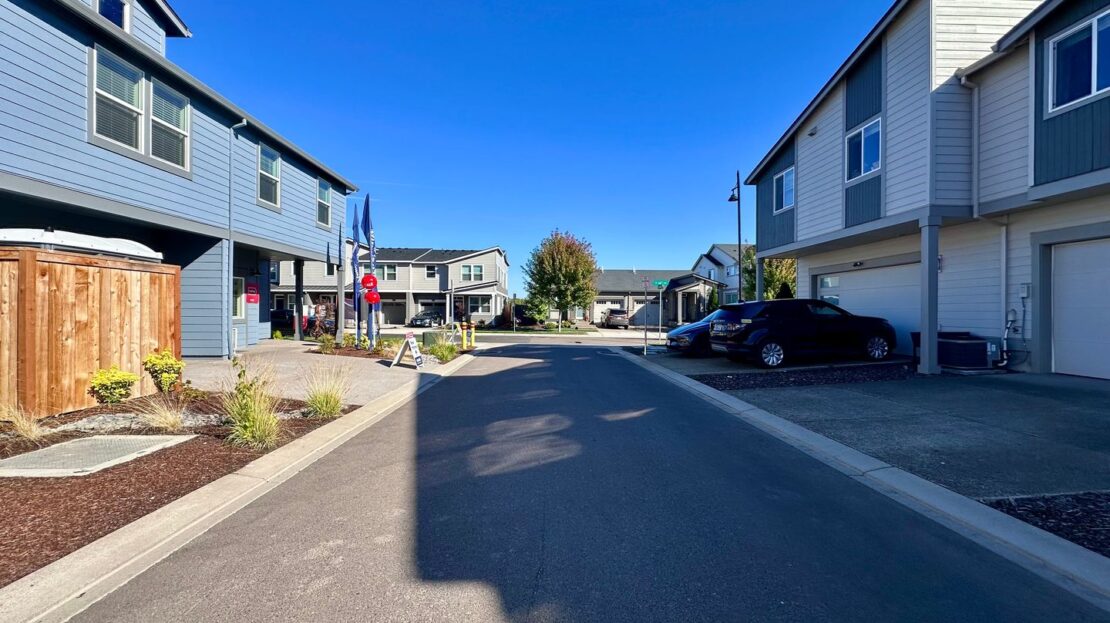 6582 SE Nasha St. - Hillsboro - Oregon - 3 bed, 3 bath rental property