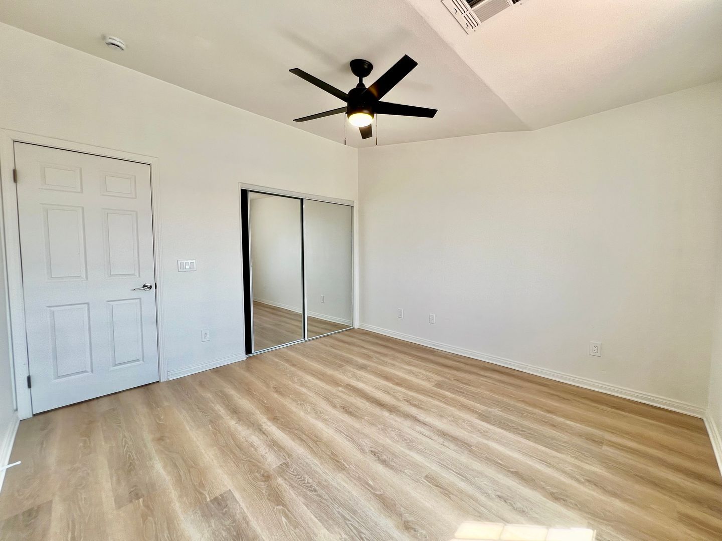 66888 4th St - Unit A - Desert Hot Springs - California - 3 bed, 2.5 bath rental property