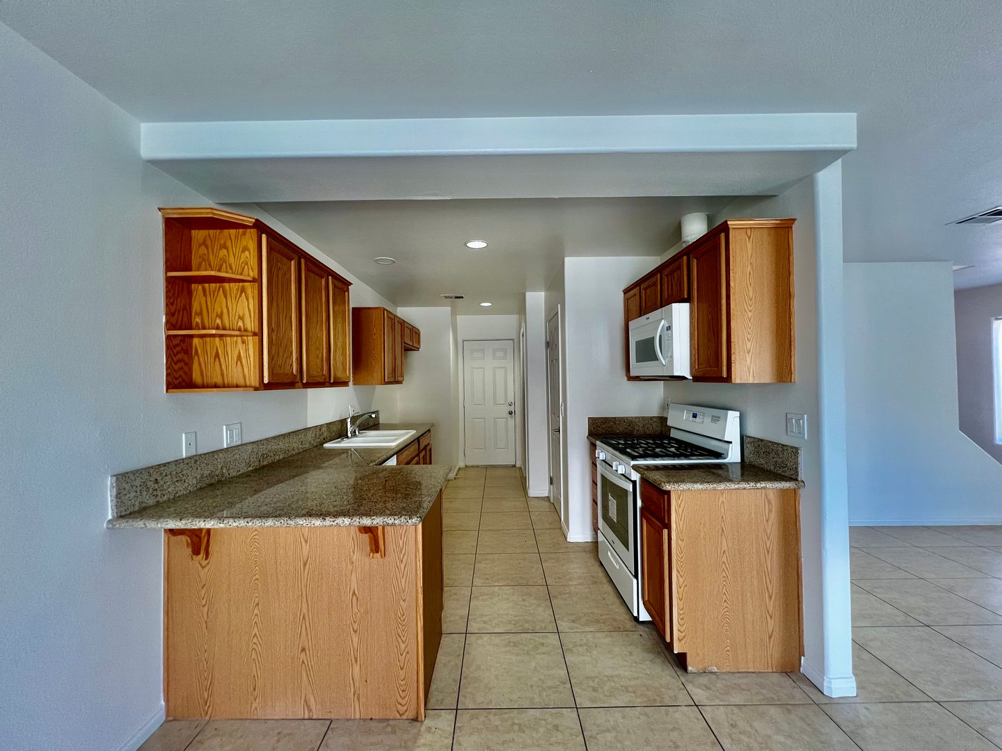 66888 4th St - Unit A - Desert Hot Springs - California - 3 bed, 2.5 bath rental property