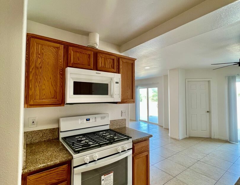 66888 4th St - Unit A - Desert Hot Springs - California - 3 bed, 2.5 bath rental property