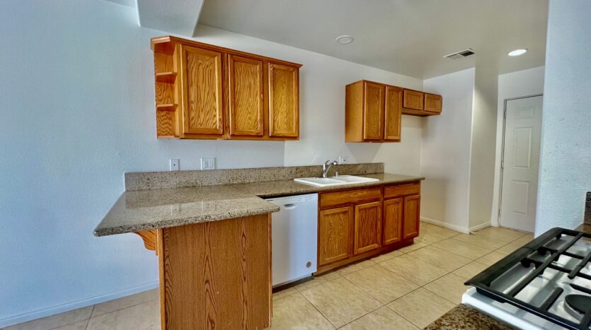 66888 4th St - Unit A - Desert Hot Springs - California - 3 bed, 2.5 bath rental property