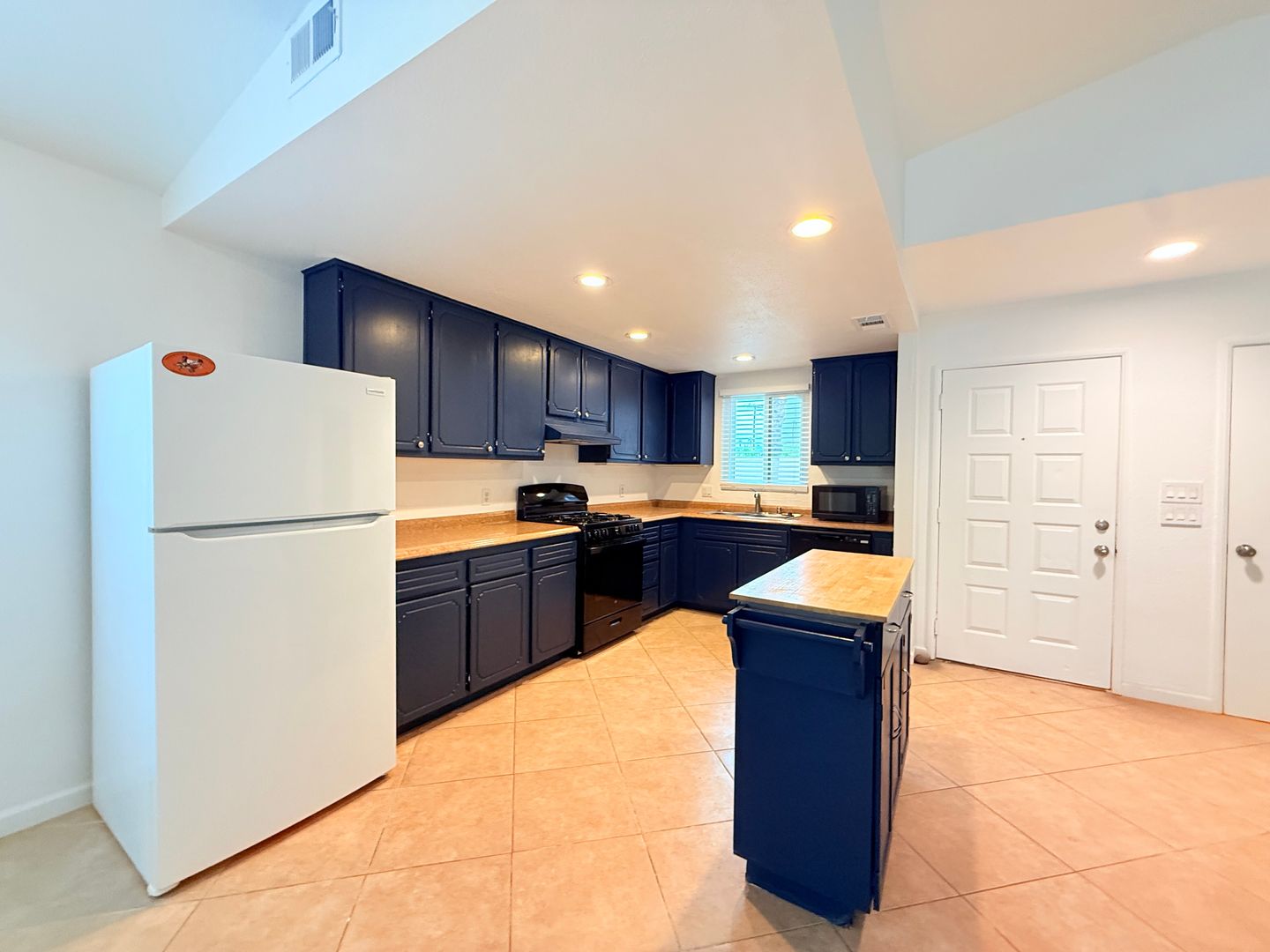 67190 Peineta Rd - Cathedral City - California - 2 bed, 2 bath rental property