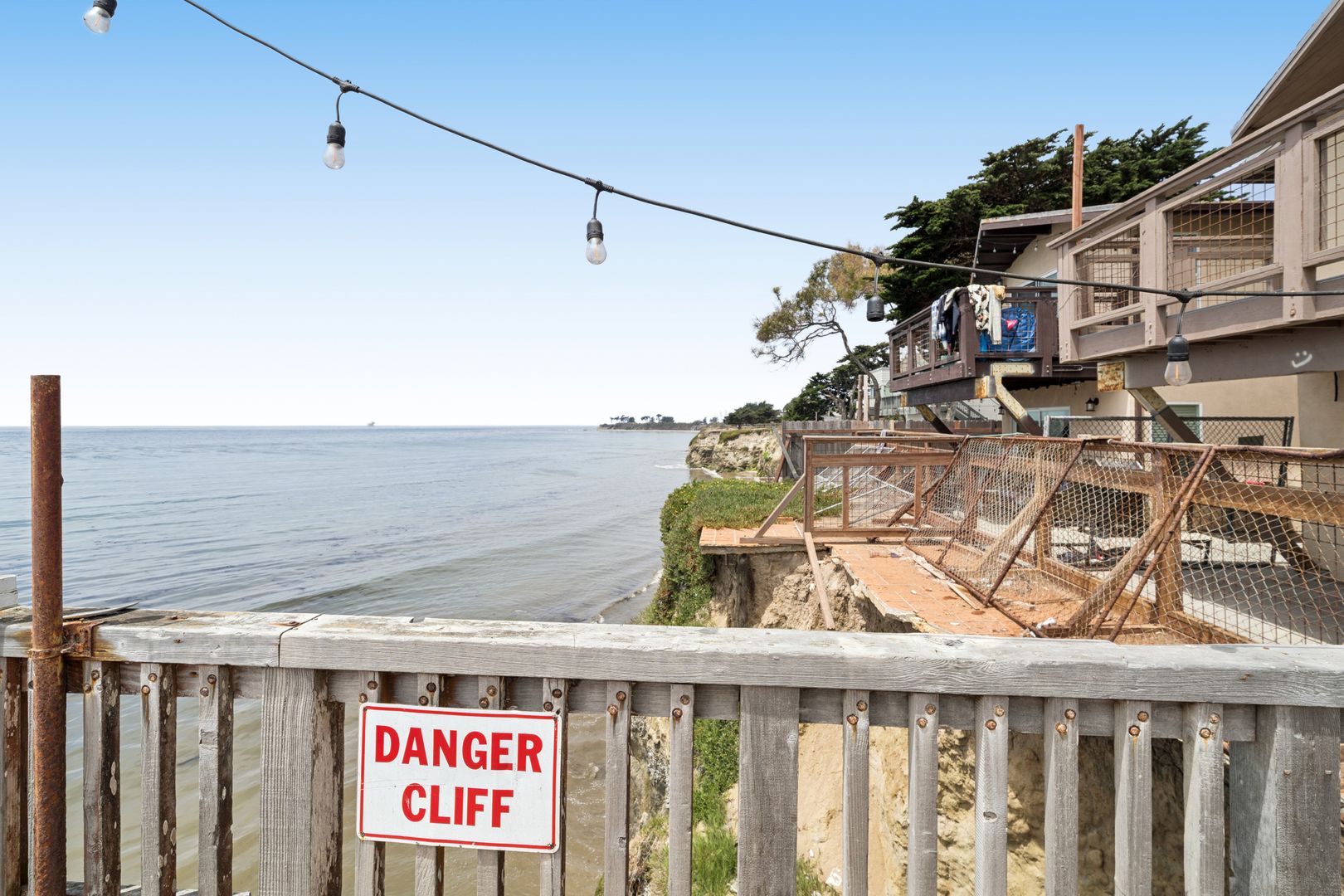 6761 Del Playa Dr.  - 102 - Goleta - California - 5 bed, 2 bath rental property